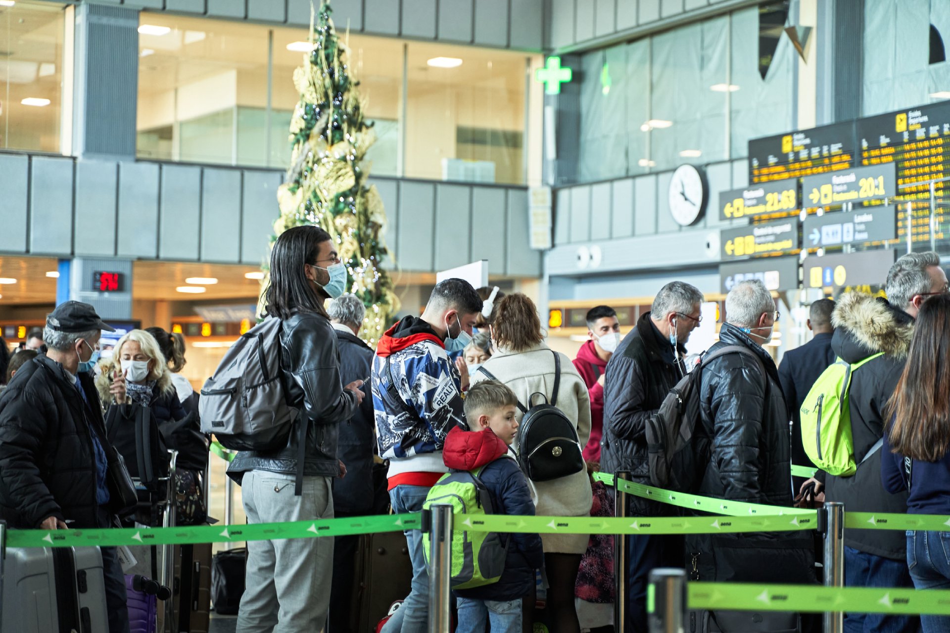 Holiday Travel Tips: Avoiding Delays, Crowds, and Cancellations