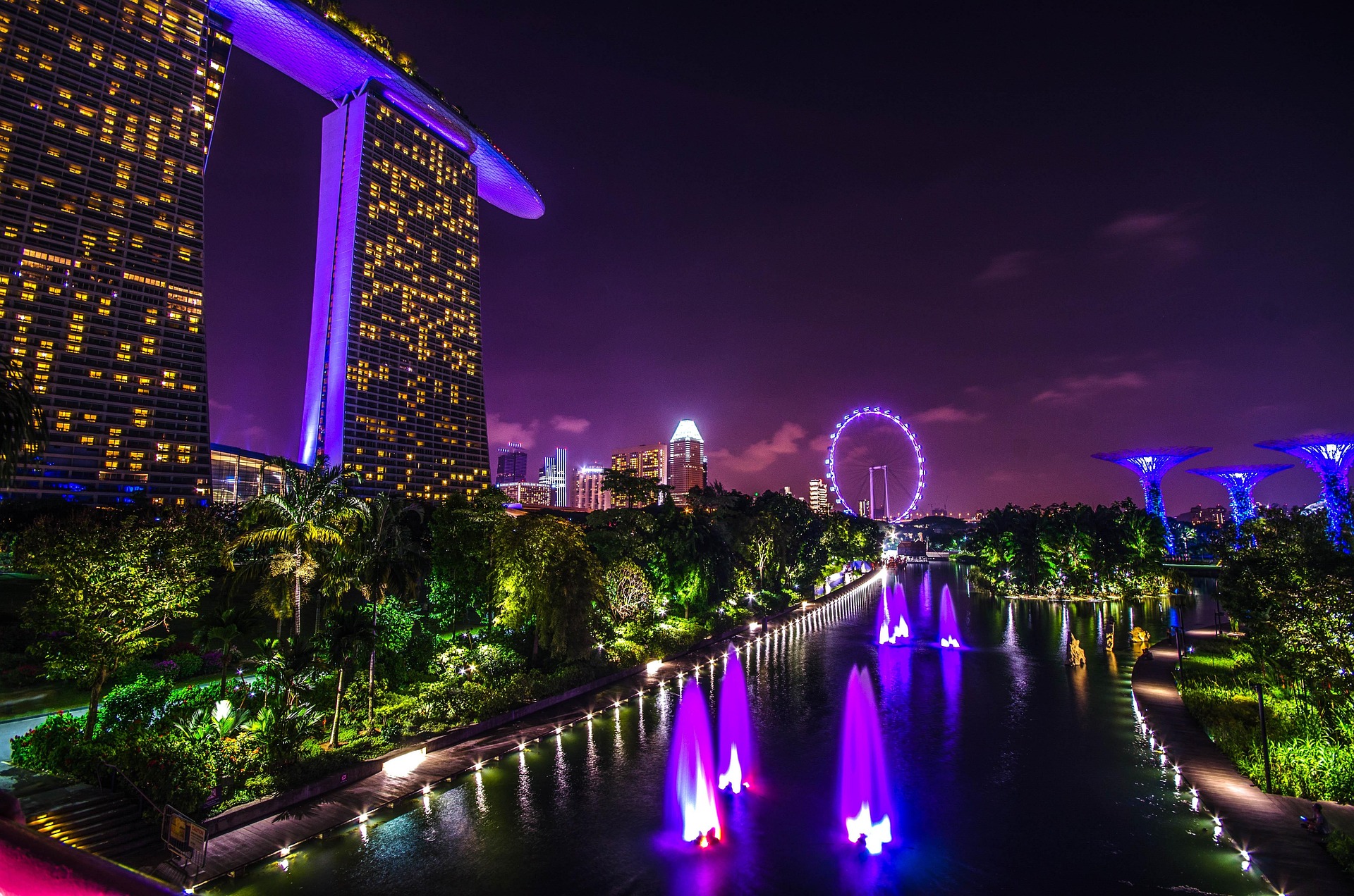 Exploring Singapore: Why You Should Add It to Your Travel Bucket List