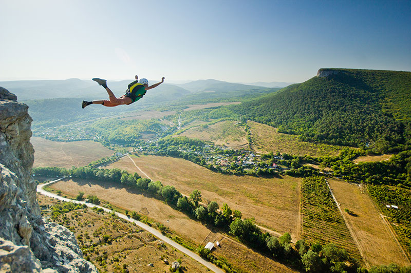 base-jumping-countryside-cliff