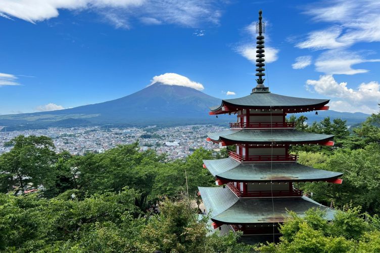 ¿Es el verano la mejor época para disfrutar de los festivales, la naturaleza y la cultura de Japón?